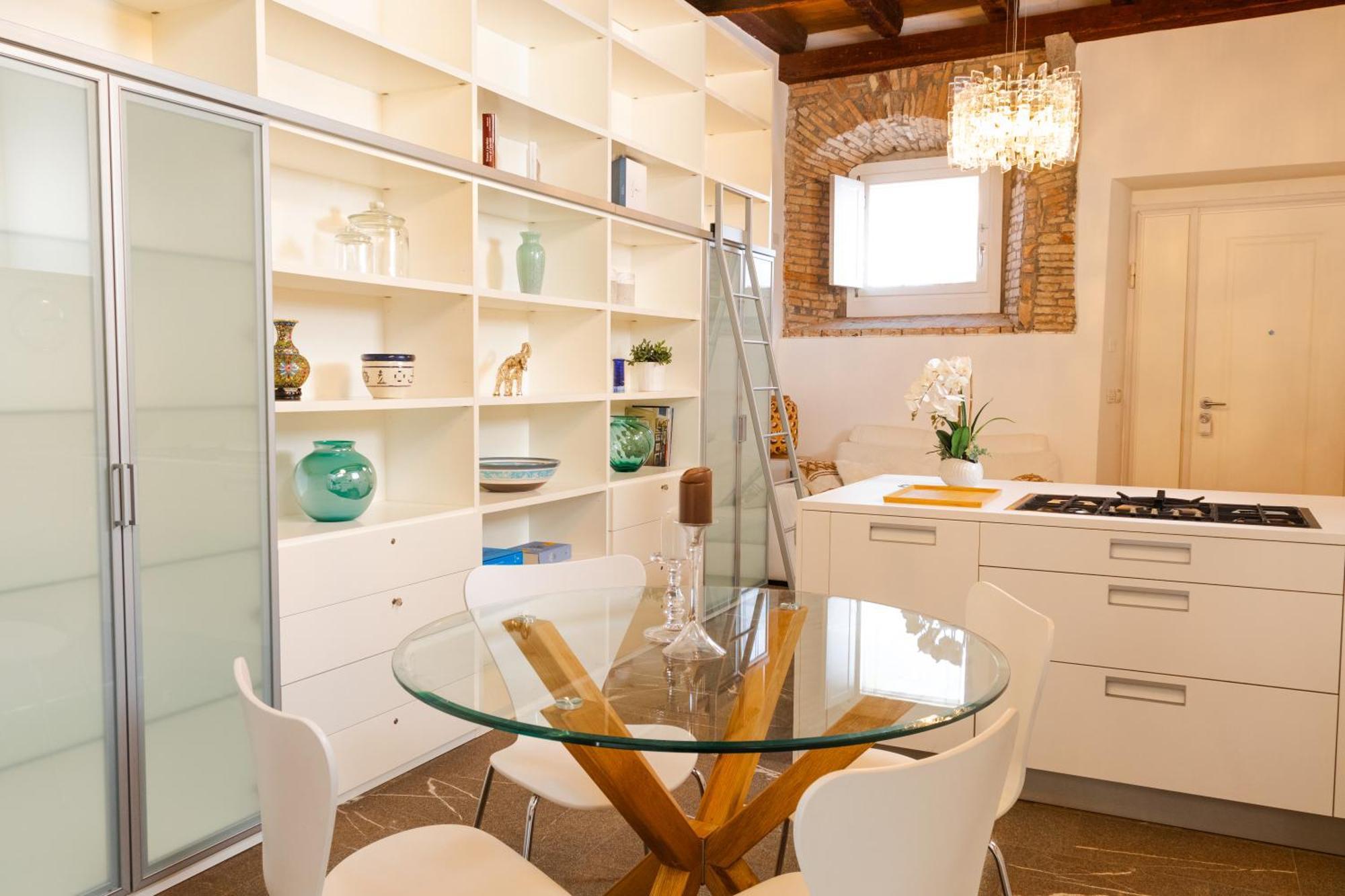 In Pieno Centro Storico Con Parcheggio Gratuito Incluso. Apartman Udine Kültér fotó