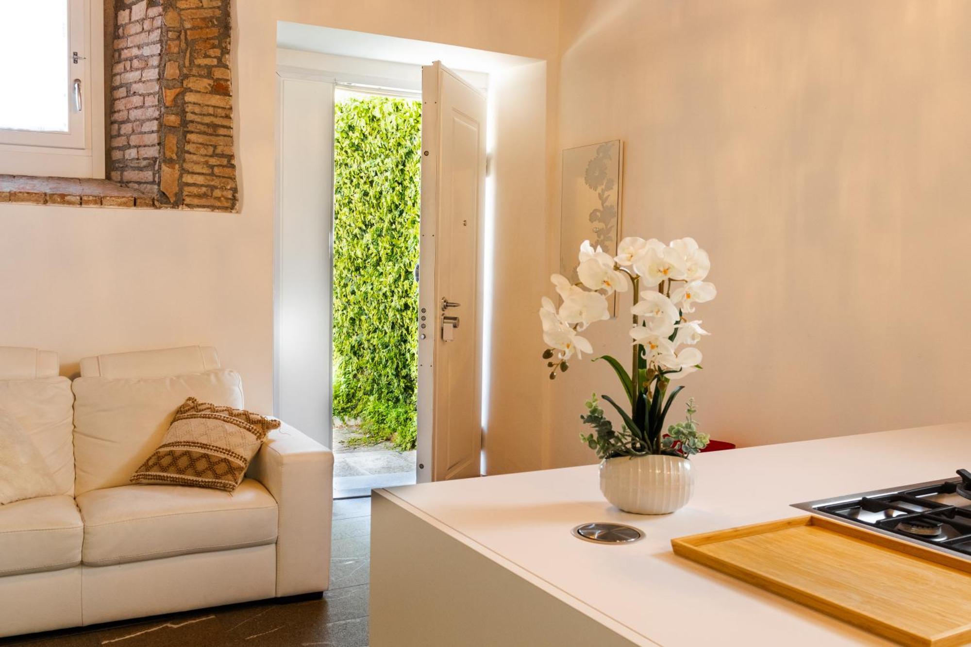 In Pieno Centro Storico Con Parcheggio Gratuito Incluso. Apartman Udine Kültér fotó