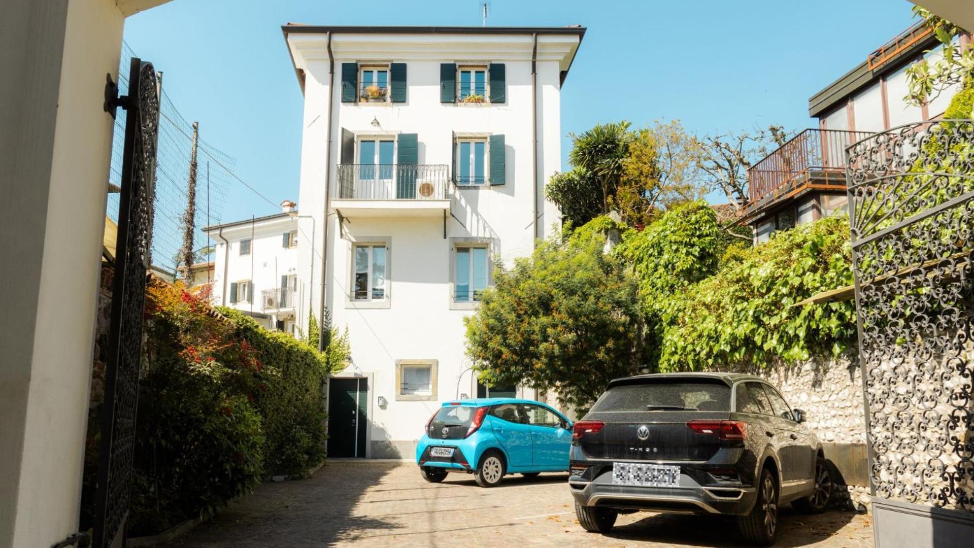In Pieno Centro Storico Con Parcheggio Gratuito Incluso. Apartman Udine Kültér fotó
